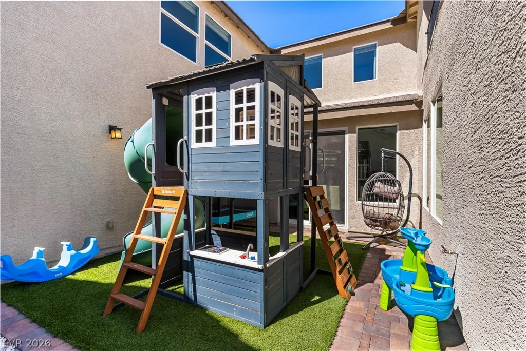 4504 Amazing View, Las Vegas, NV 89129