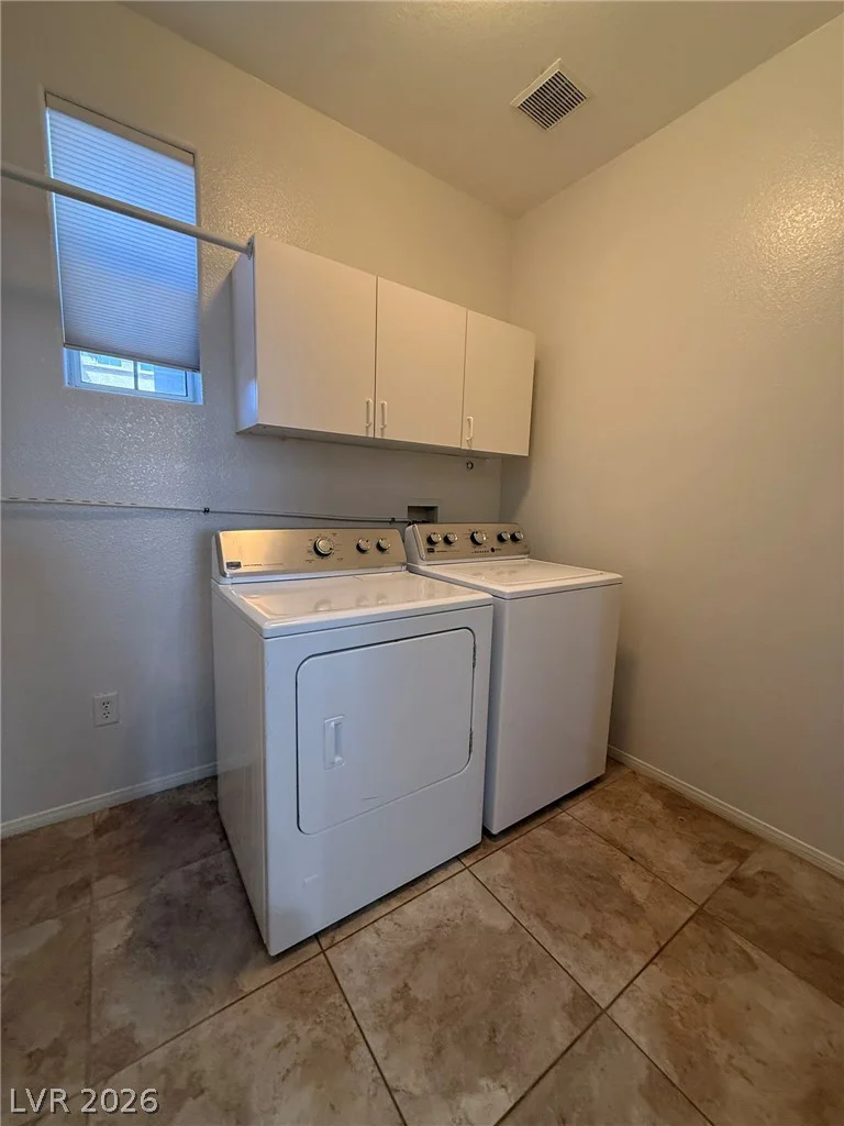 10221 Delray Beach, Las Vegas, NV 89129