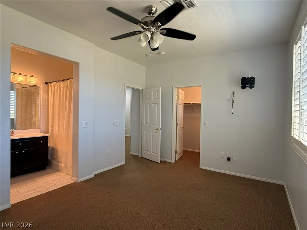 10221 Delray Beach, Las Vegas, NV 89129
