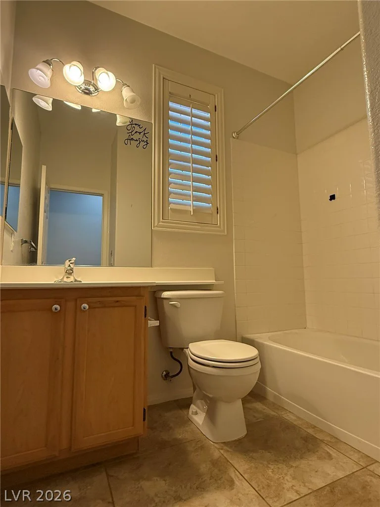 10221 Delray Beach, Las Vegas, NV 89129