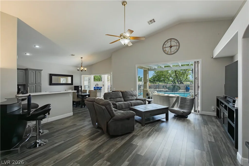1729 Honey Tree, Las Vegas, NV 89144