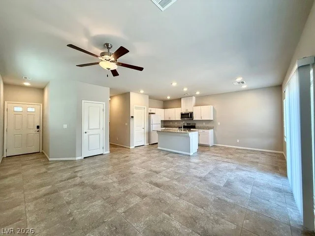 7606 Red Plumeria, Las Vegas, NV 89113