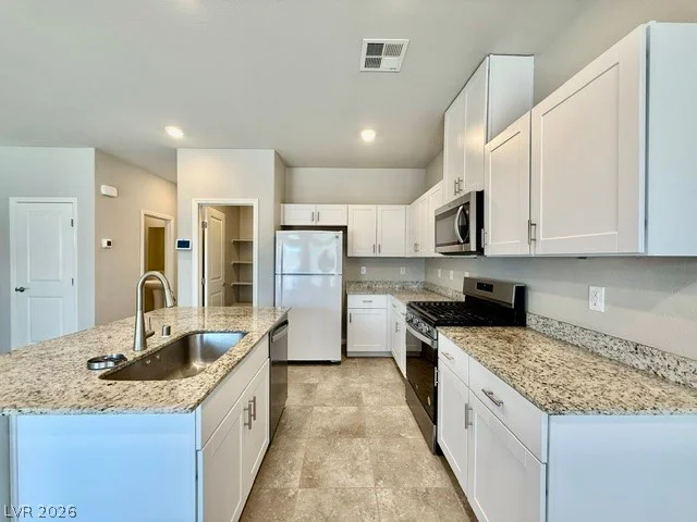 7606 Red Plumeria, Las Vegas, NV 89113