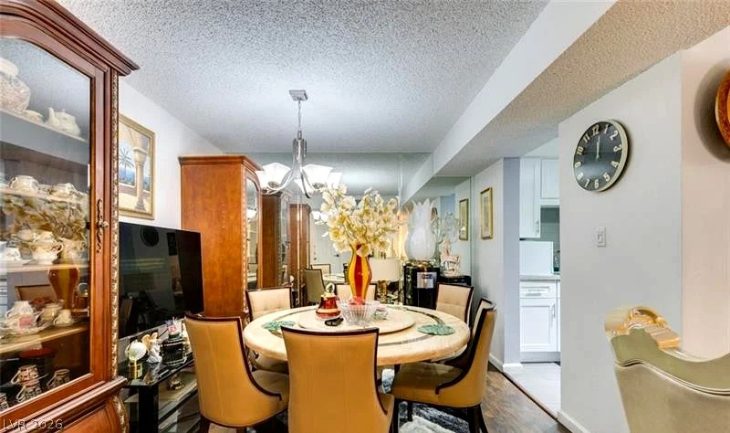 730 Royal Crest, Las Vegas, NV 89169