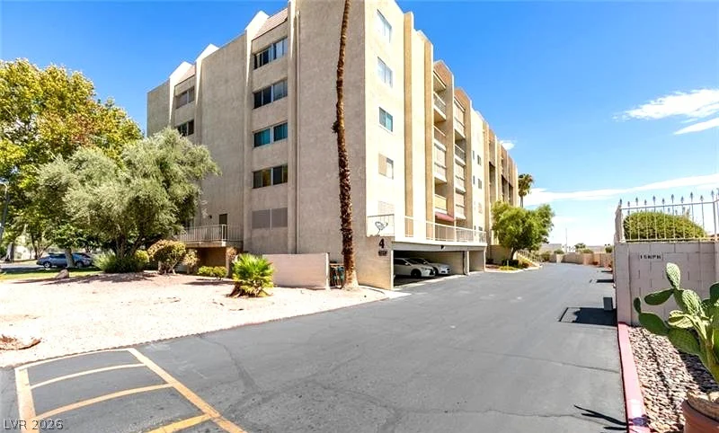 730 Royal Crest, Las Vegas, NV 89169