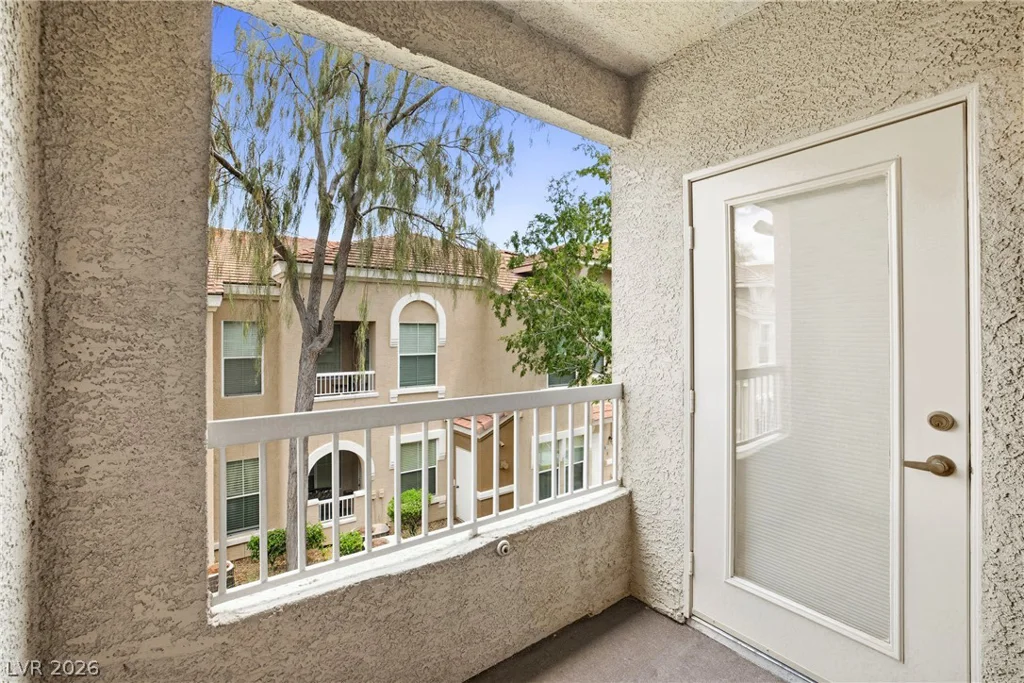 10001 Peace, Las Vegas, NV 89147