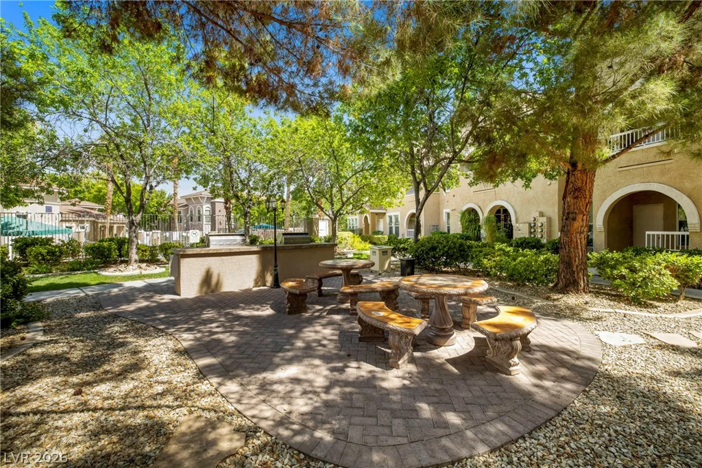 10001 Peace, Las Vegas, NV 89147