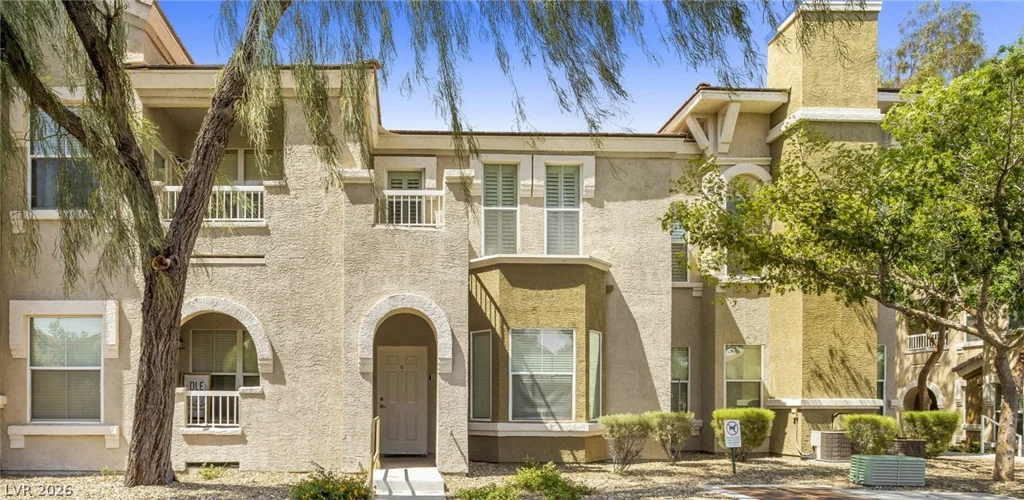 10001 Peace, Las Vegas, NV 89147