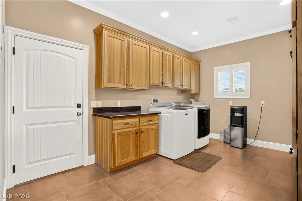 1640 Rocking Horse, Henderson, NV 89002