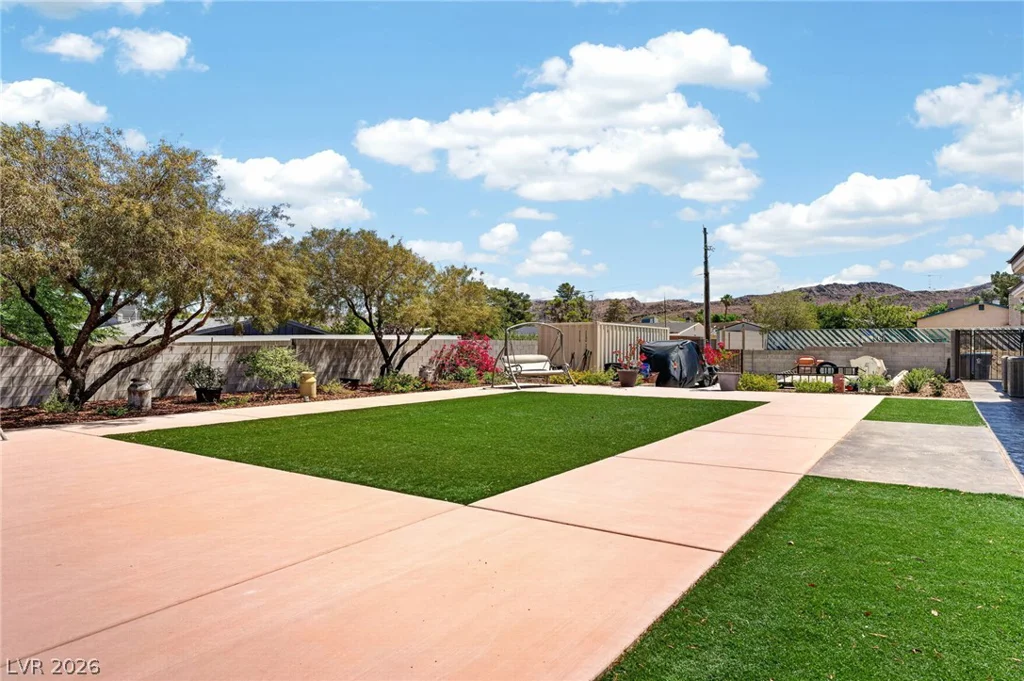 1640 Rocking Horse, Henderson, NV 89002
