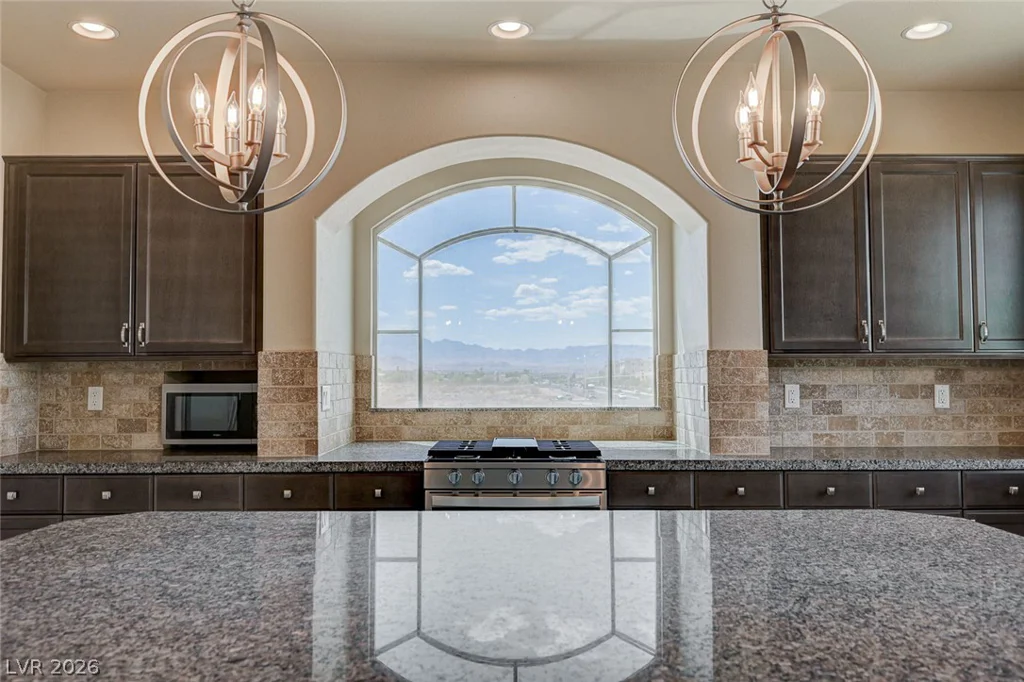 706 Eros, Las Vegas, NV 89183