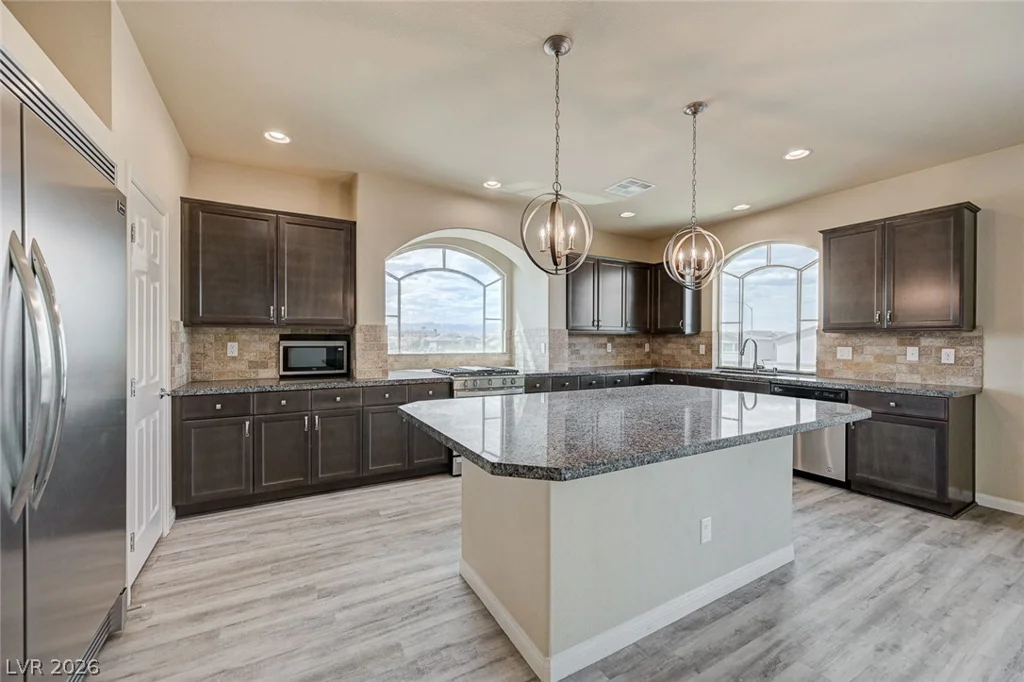 706 Eros, Las Vegas, NV 89183