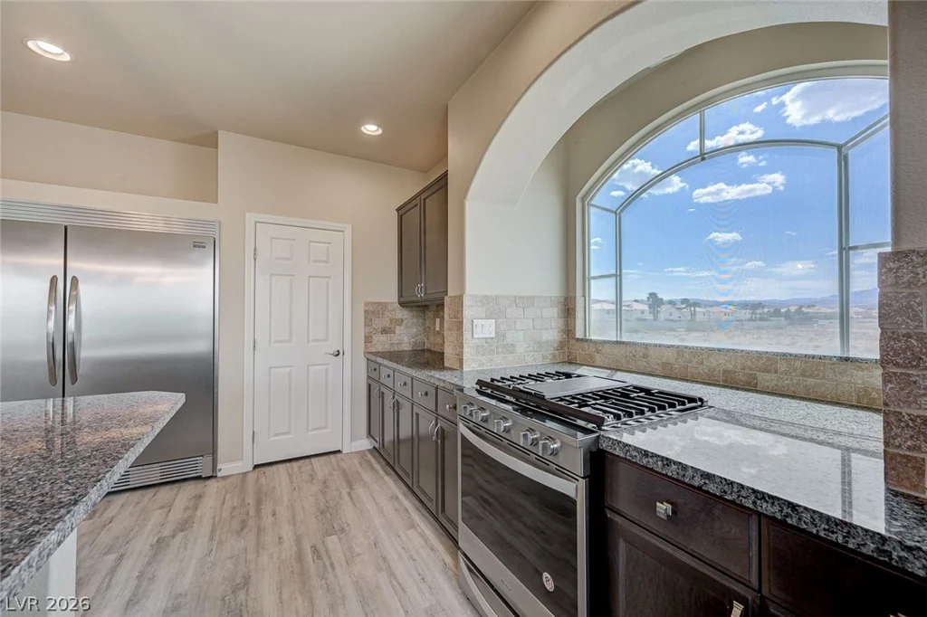 706 Eros, Las Vegas, NV 89183