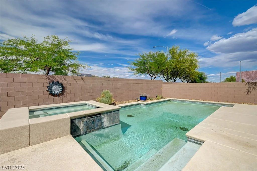 706 Eros, Las Vegas, NV 89183