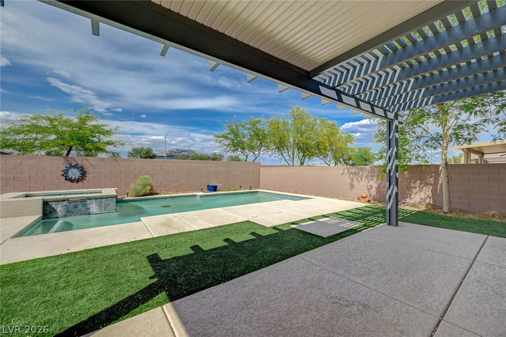 706 Eros, Las Vegas, NV 89183