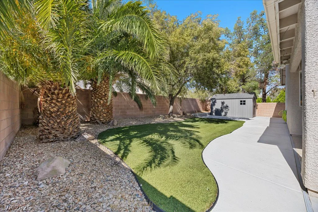 2926 Steppingstone, North Las Vegas, NV 89031