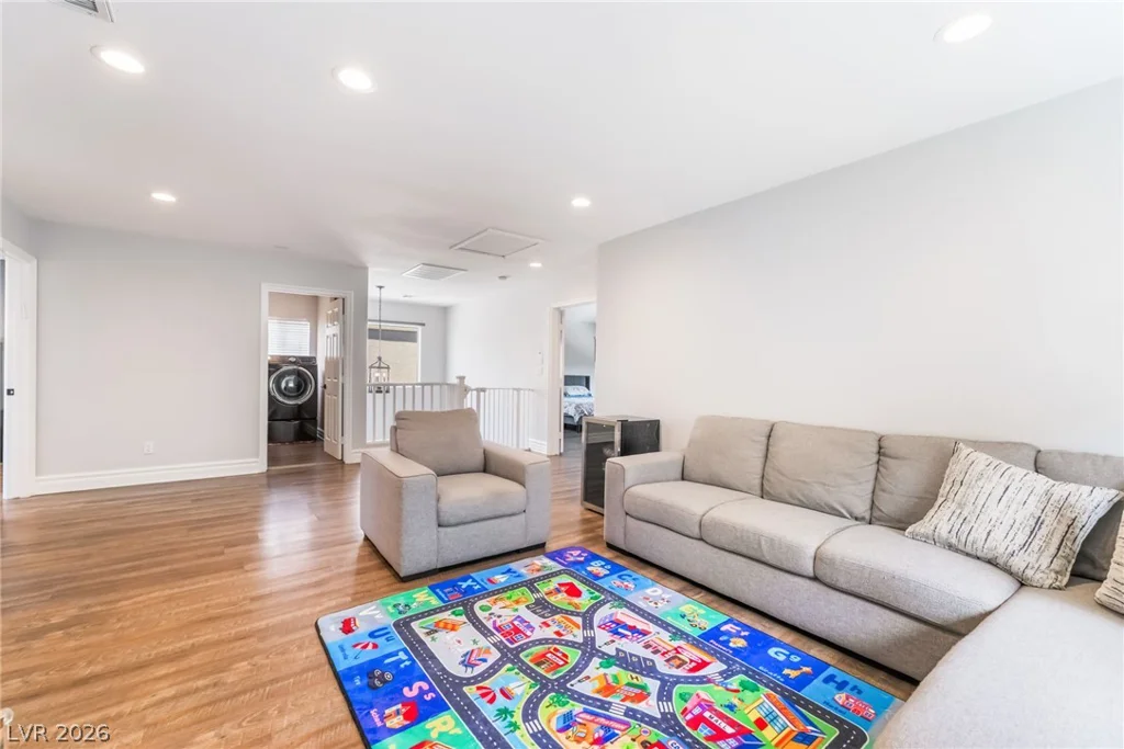 9762 Valmeyer, Las Vegas, NV 89148