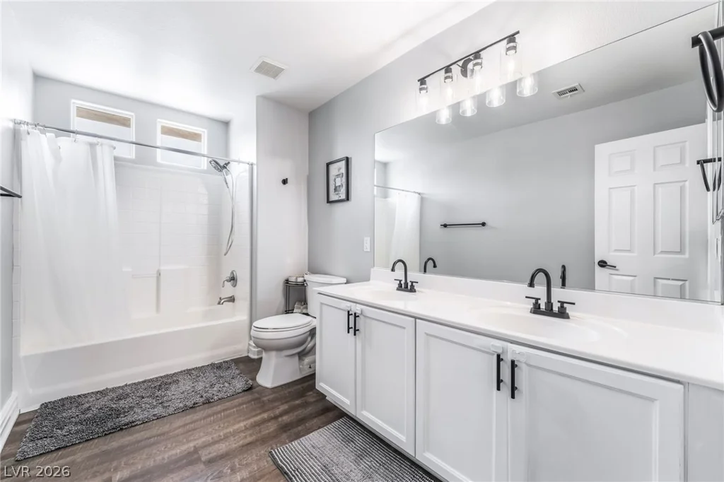 9762 Valmeyer, Las Vegas, NV 89148