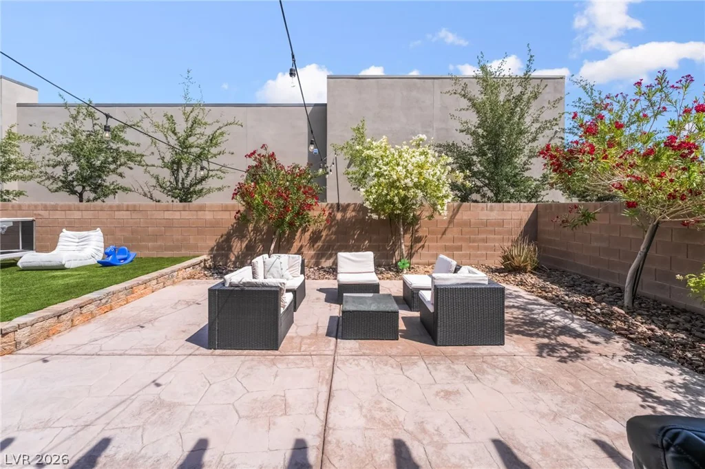 9762 Valmeyer, Las Vegas, NV 89148