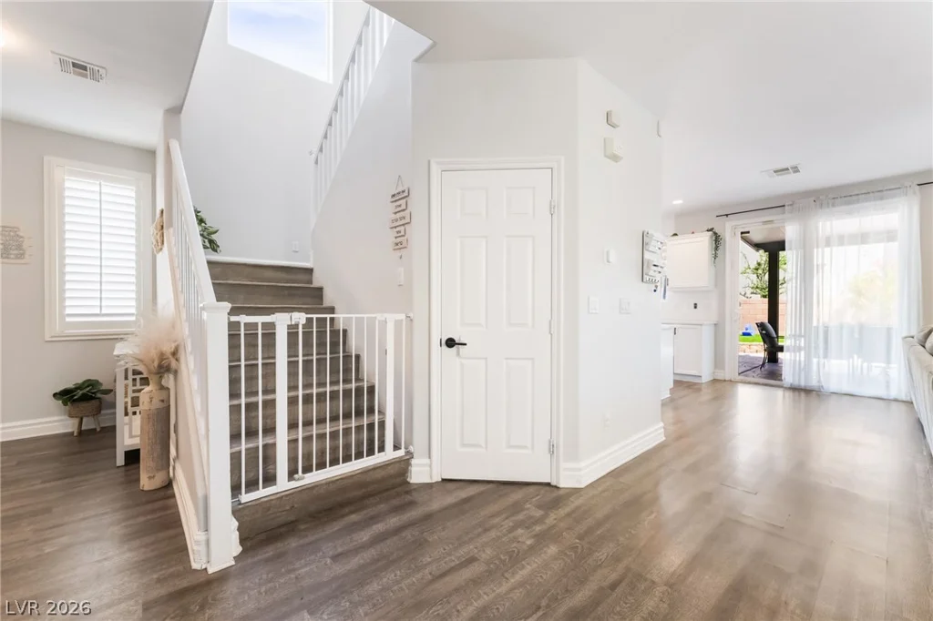 9762 Valmeyer, Las Vegas, NV 89148