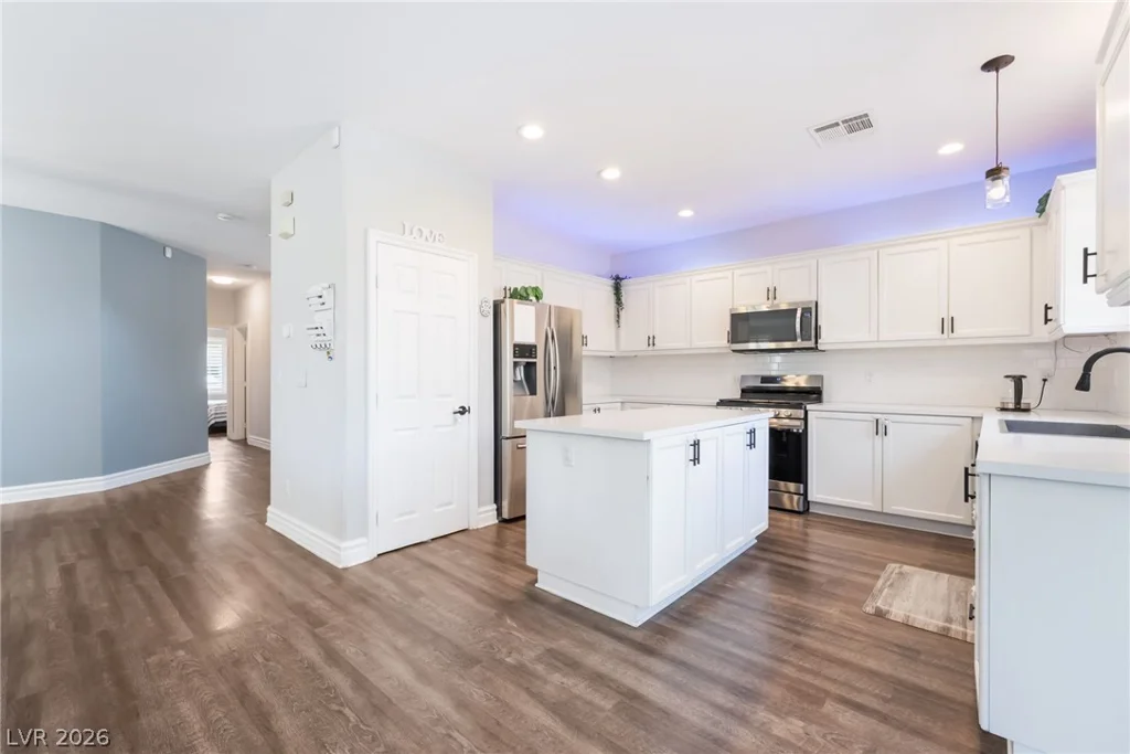 9762 Valmeyer, Las Vegas, NV 89148