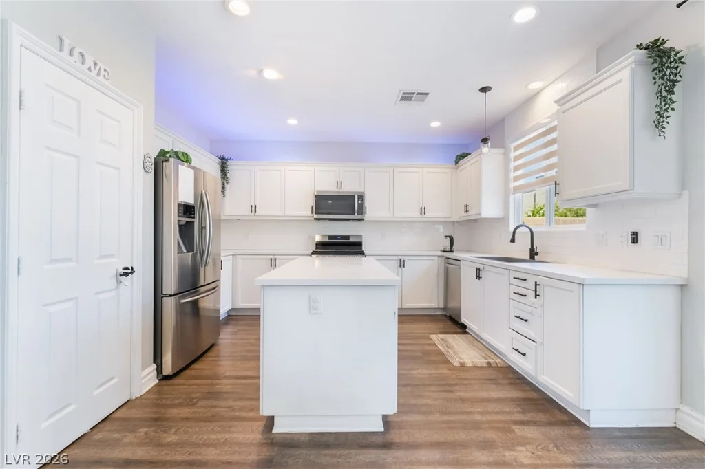 9762 Valmeyer, Las Vegas, NV 89148