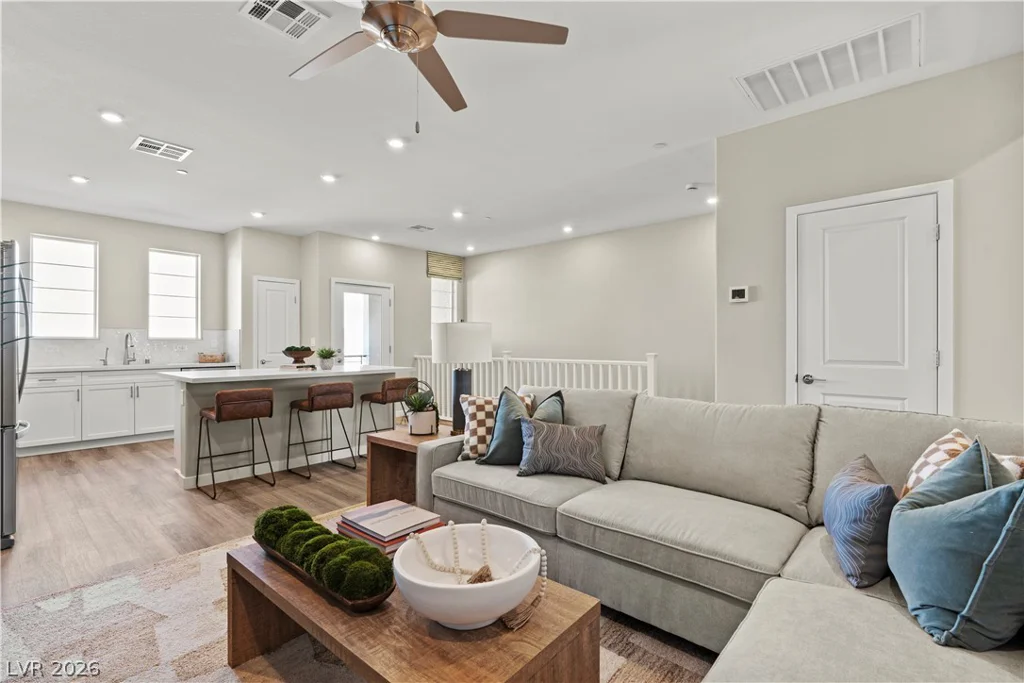 5635 Amethyst Valley, Las Vegas, NV 89118