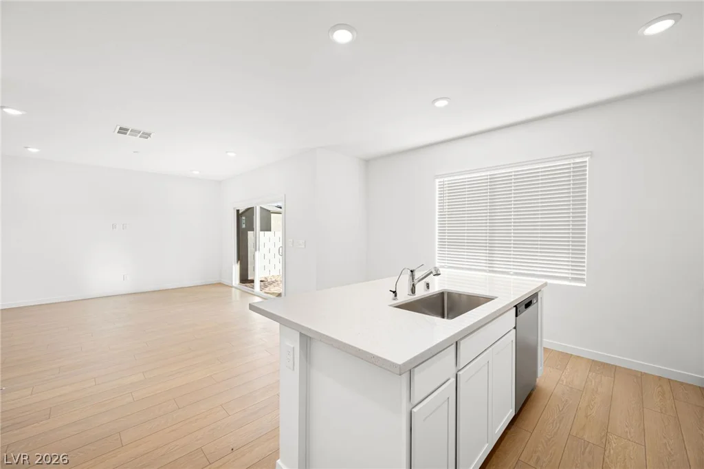 8379 Rochelle, Las Vegas, NV 89147