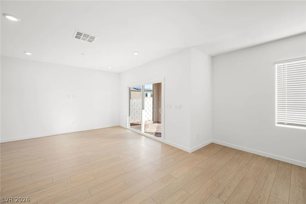 8379 Rochelle, Las Vegas, NV 89147