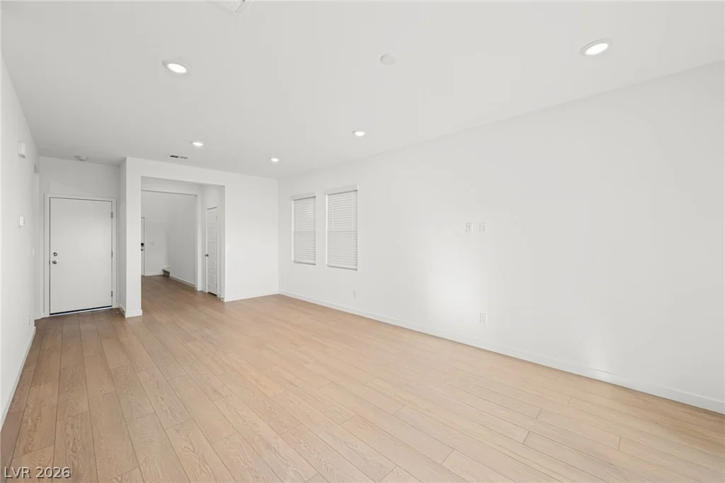 8379 Rochelle, Las Vegas, NV 89147