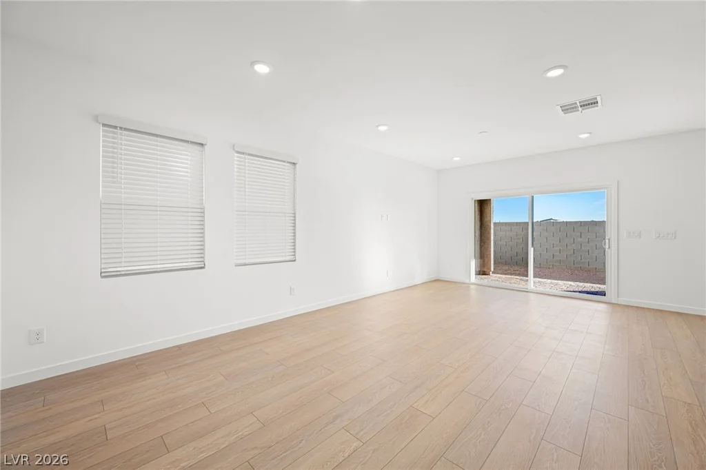 8379 Rochelle, Las Vegas, NV 89147