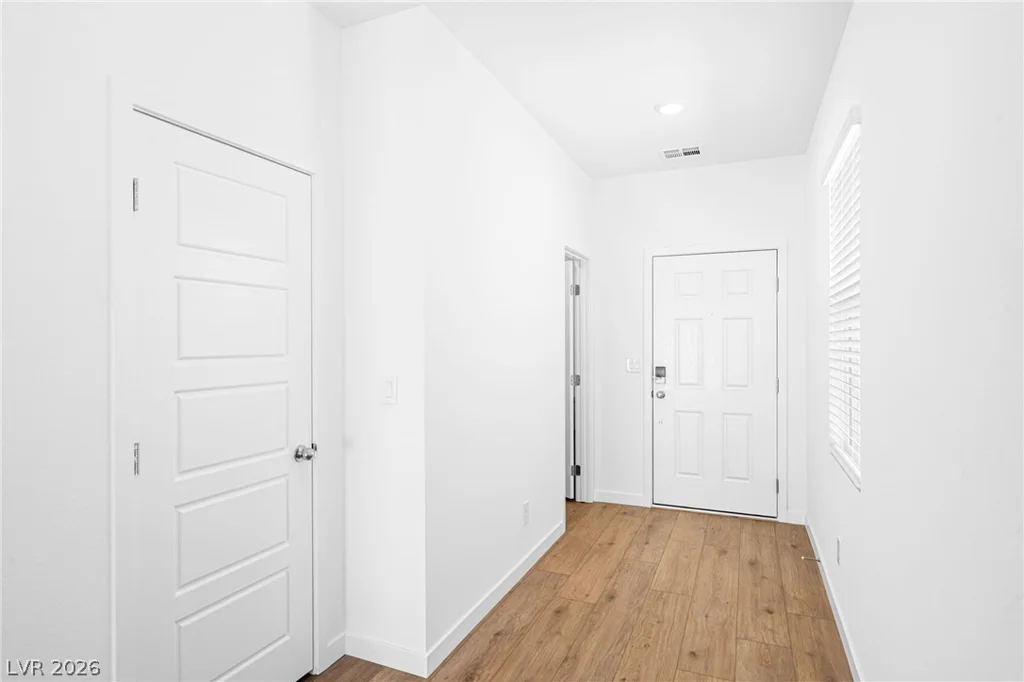 8382 Caldera Hills, Las Vegas, NV 89147