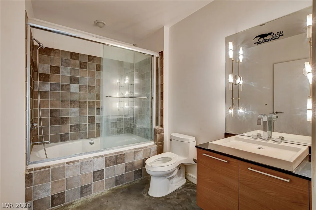 200 Hoover, Las Vegas, NV 89101