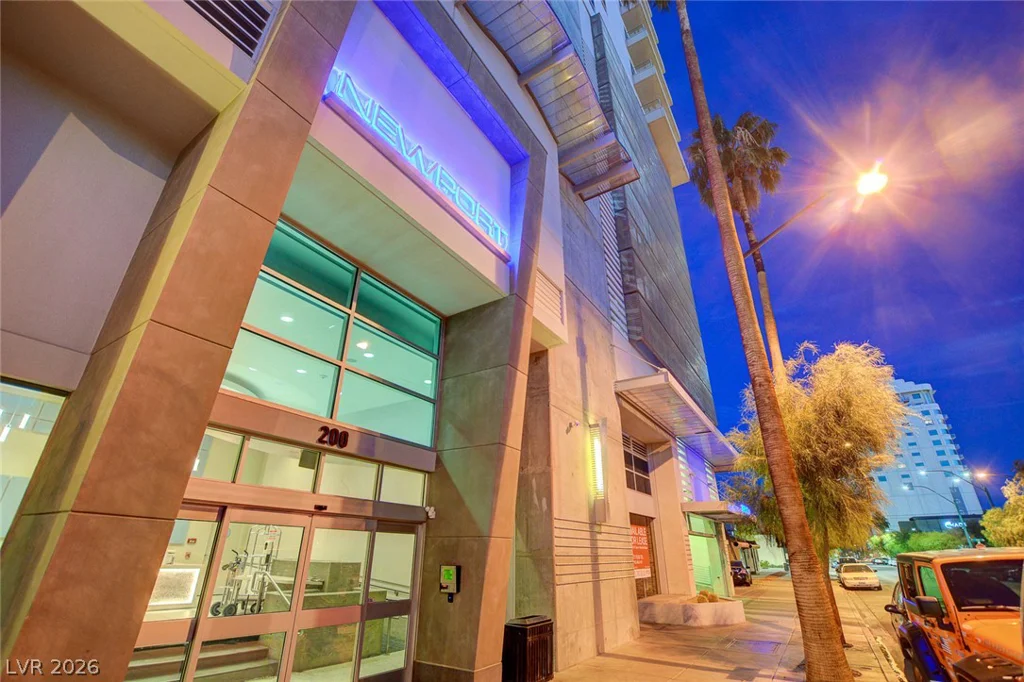 200 Hoover, Las Vegas, NV 89101