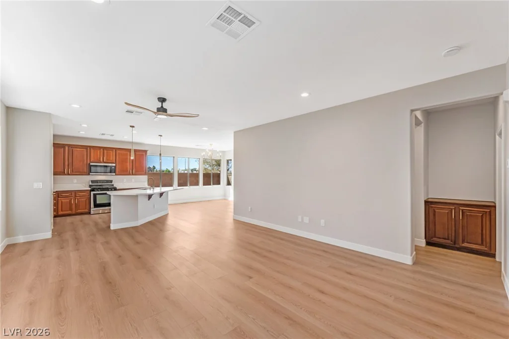 5929 Saratoga Reserve, North Las Vegas, NV 89081