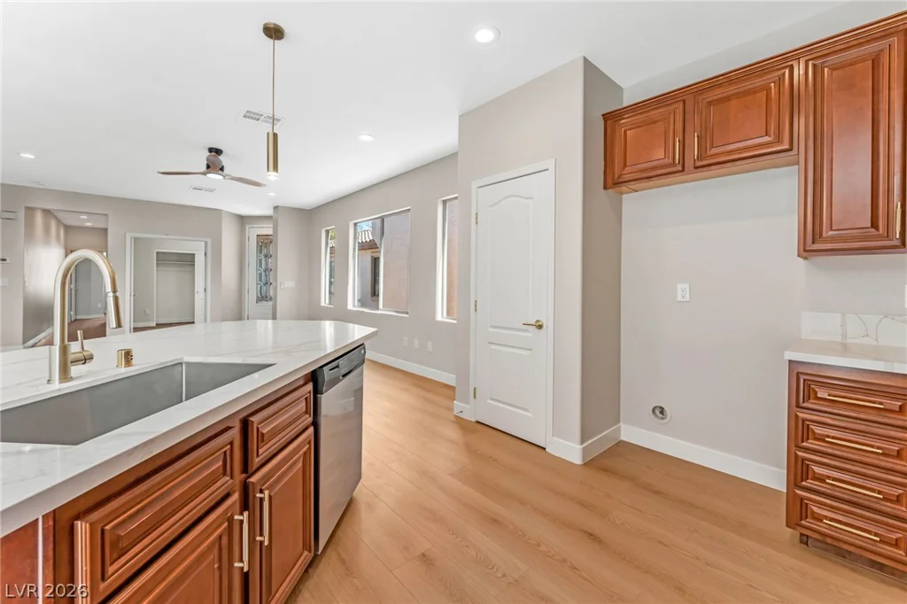 5929 Saratoga Reserve, North Las Vegas, NV 89081