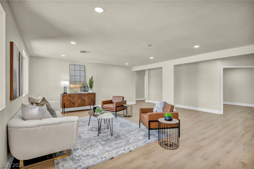 9130 Belcastro, Las Vegas, NV 89113
