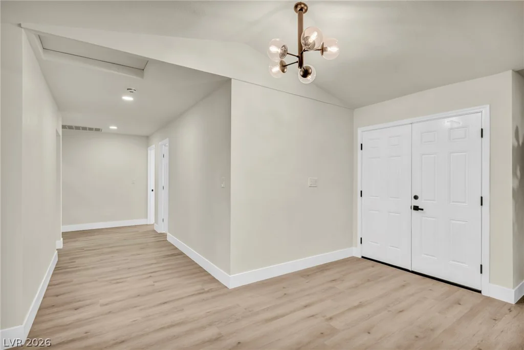 9130 Belcastro, Las Vegas, NV 89113