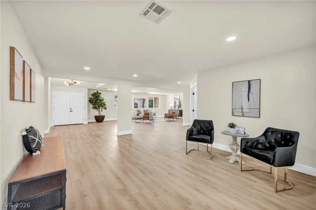 9130 Belcastro, Las Vegas, NV 89113