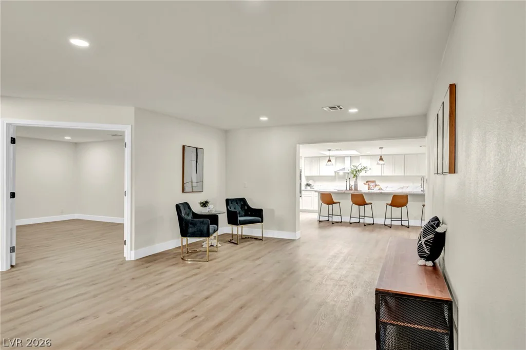 9130 Belcastro, Las Vegas, NV 89113