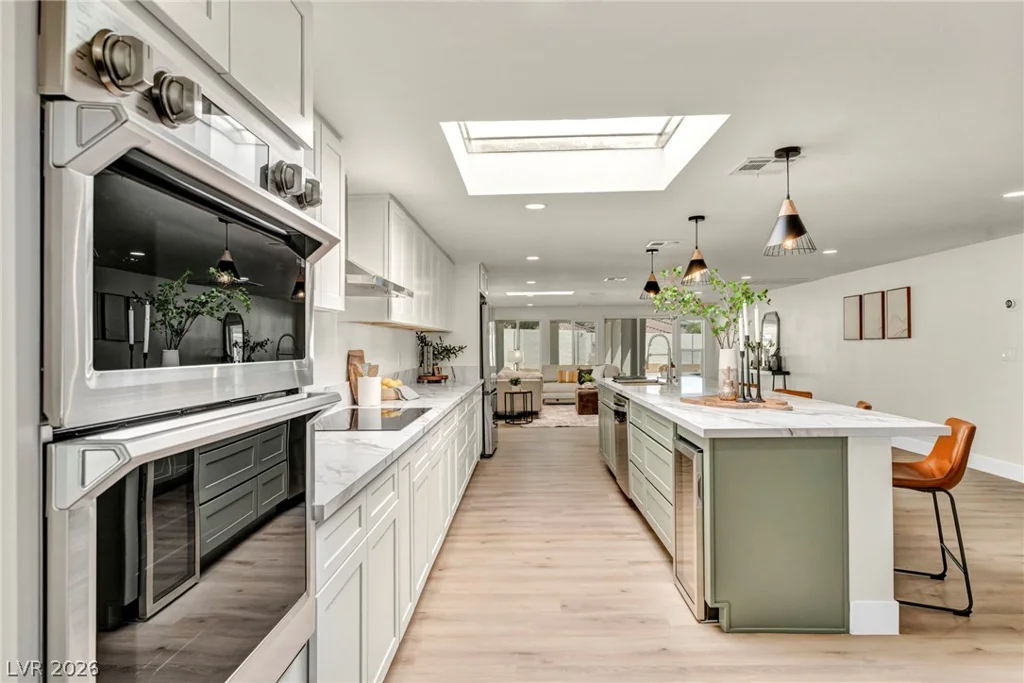 9130 Belcastro, Las Vegas, NV 89113