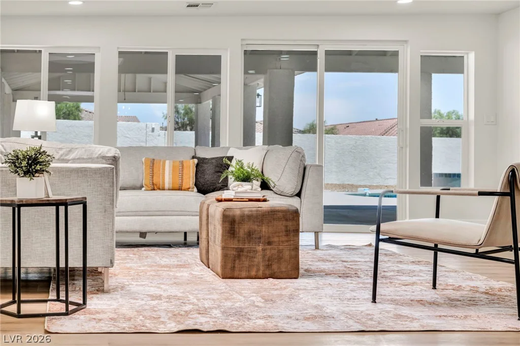 9130 Belcastro, Las Vegas, NV 89113