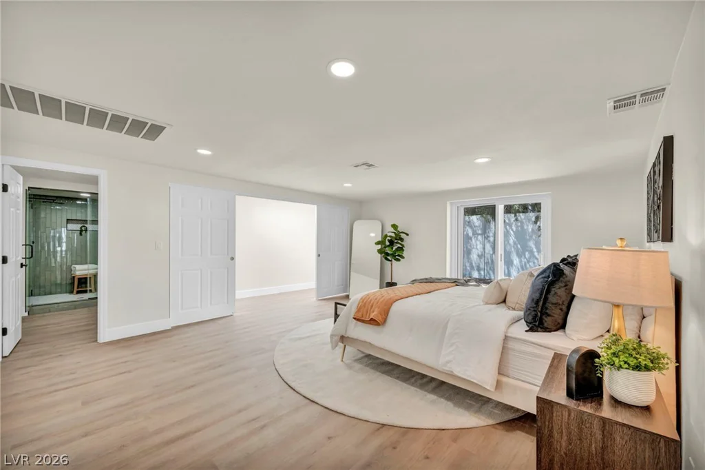 9130 Belcastro, Las Vegas, NV 89113