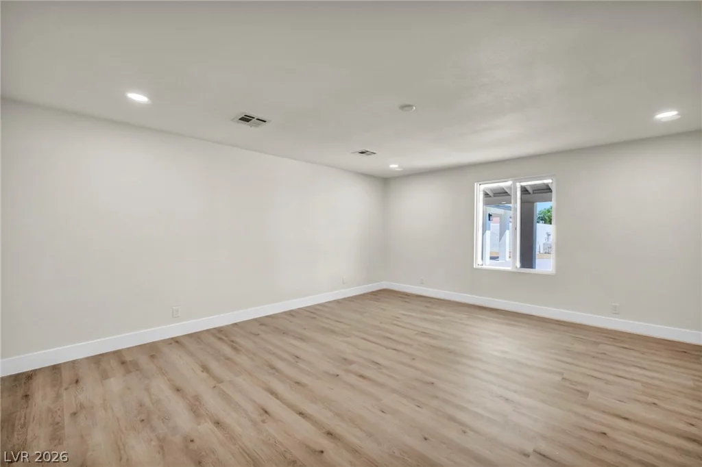 9130 Belcastro, Las Vegas, NV 89113