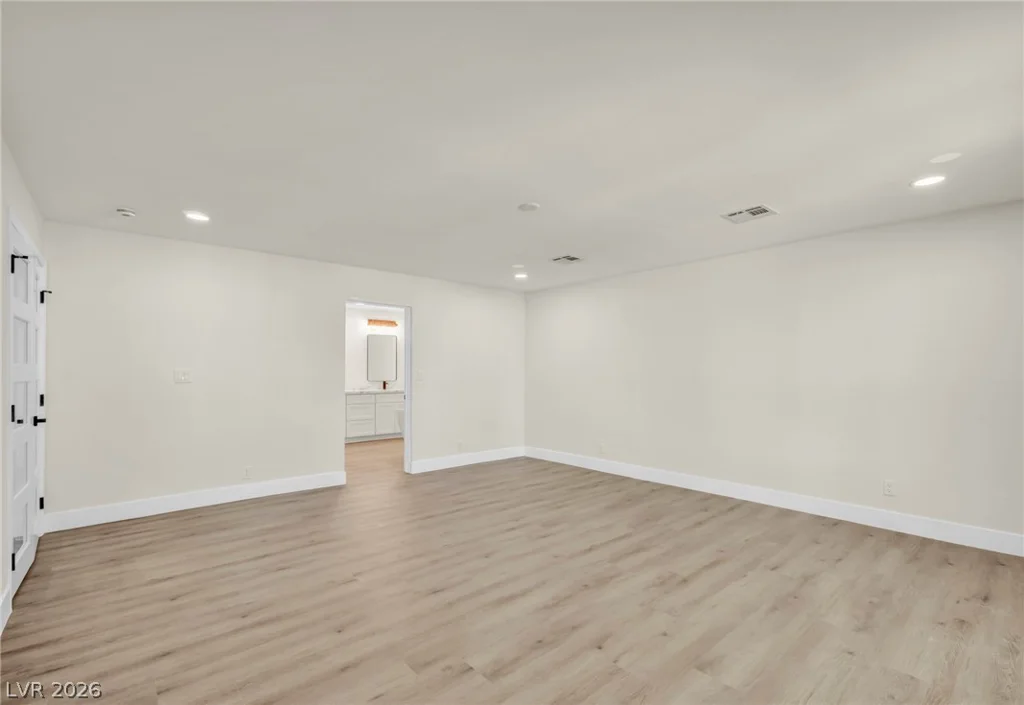 9130 Belcastro, Las Vegas, NV 89113