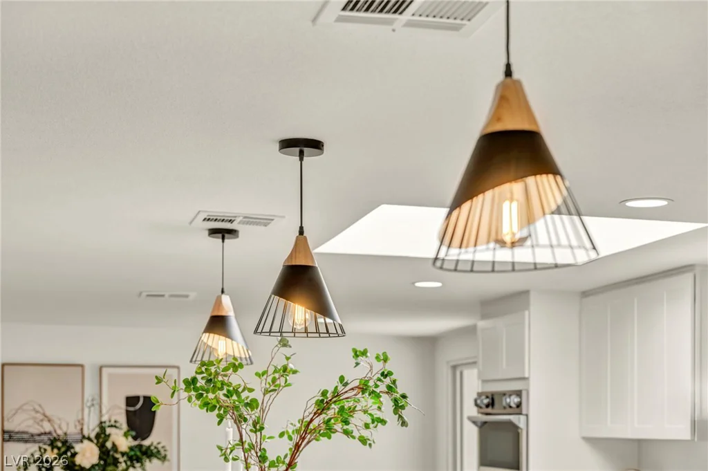 9130 Belcastro, Las Vegas, NV 89113