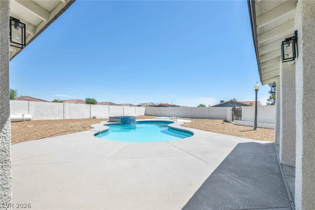 9130 Belcastro, Las Vegas, NV 89113