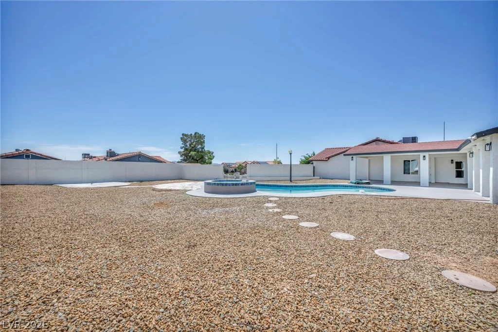 9130 Belcastro, Las Vegas, NV 89113