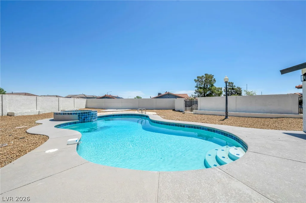 9130 Belcastro, Las Vegas, NV 89113