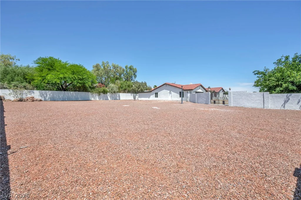 9130 Belcastro, Las Vegas, NV 89113